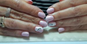 yulia nails