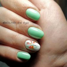 Bella nails and style