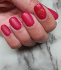 Yuval manicure