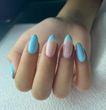 Gal Hayon nails