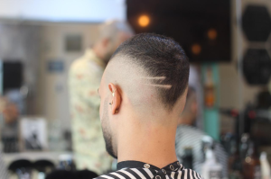 Mentor barber shop מנטור