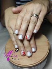 Miss Nails